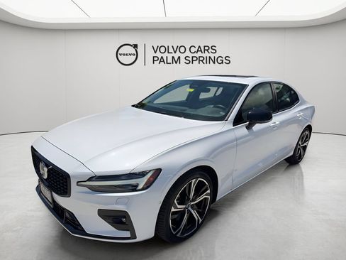 Used 2025 Volvo S60 B5 Plus FWD image 10