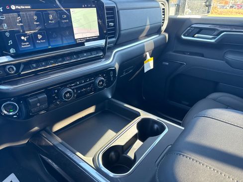 New 2026 Chevrolet Silverado 3500 LTZ w/ LTZ Convenience Package image 23