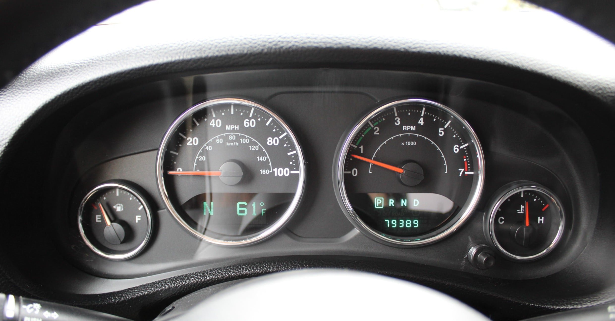 Used 2012 Jeep Wrangler Unlimited Sahara w/ Connectivity Group AWD/4WD image 29