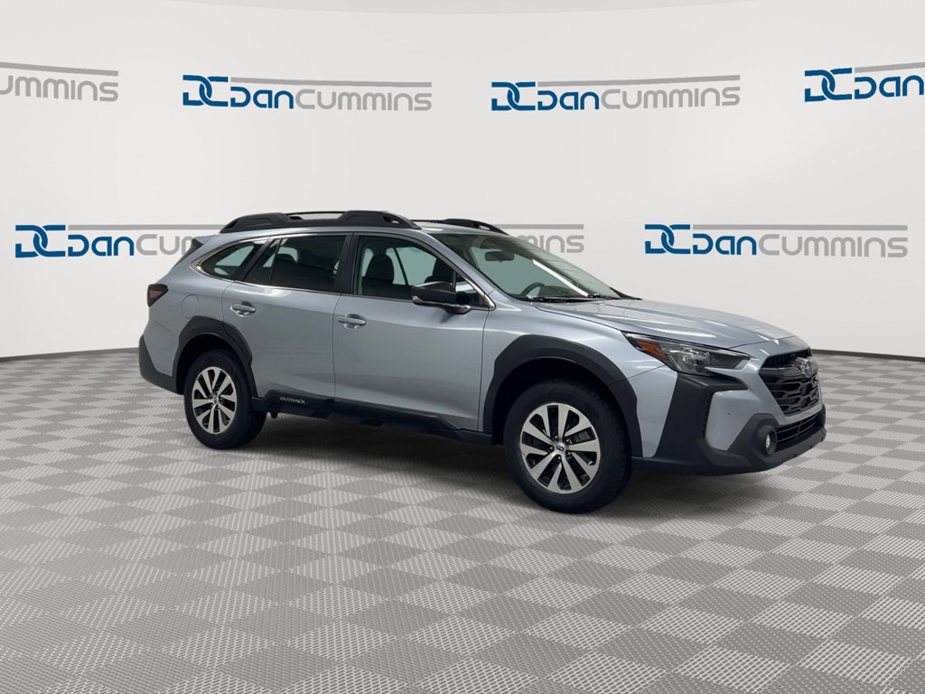 Used 2024 Subaru Outback AWD/4WD image 2