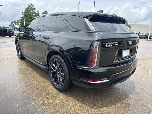Used 2025 Cadillac Escalade IQ Sport 1 w/ Smart Trailering package AWD/4WD image 6