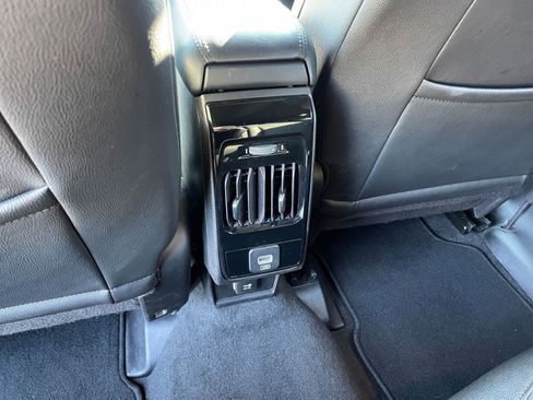 Used 2025 Jeep Compass Limited image 22