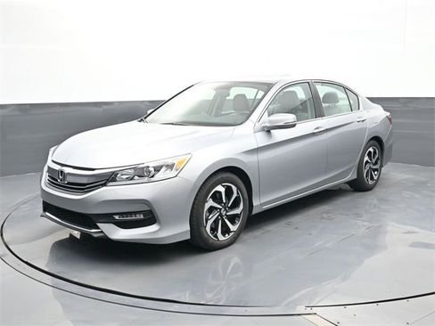 Used 2017 Honda Accord EX-L image 1