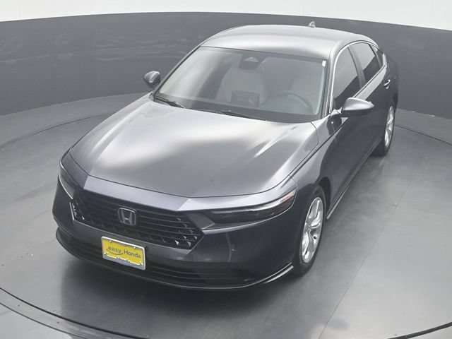 Used 2025 Honda Accord LX image 21