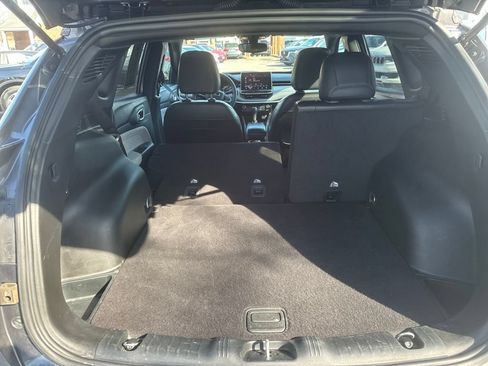 Used 2024 Jeep Compass Latitude AWD/4WD image 20