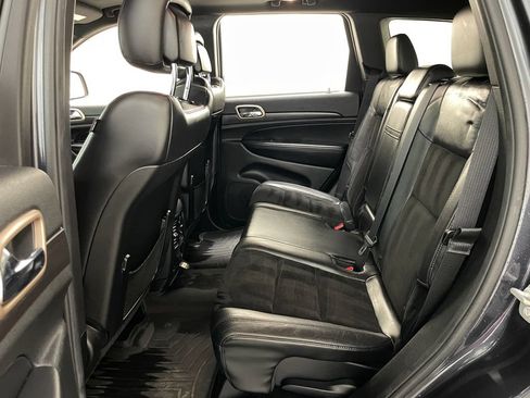 Used 2014 Jeep Grand Cherokee Altitude AWD/4WD image 10