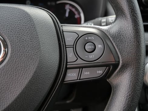 Certified 2025 Toyota RAV4 XLE image 29