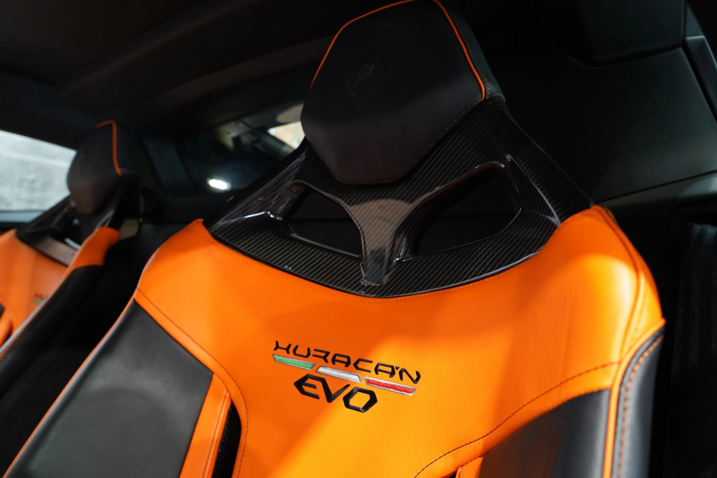 Used 2020 Lamborghini Huracan EVO RWD image 50