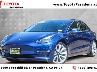 Used 2018 Tesla Model 3 Long Range image 1