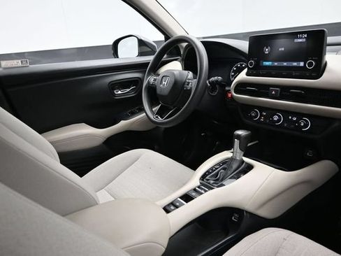 Used 2023 Honda HR-V LX image 12