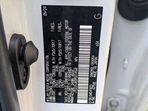 Used 2024 Toyota 4Runner SR5 image 24