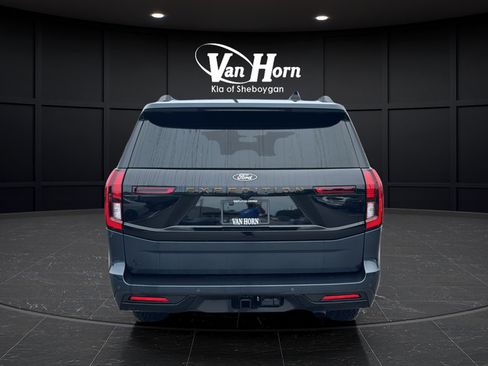 Used 2025 Ford Expedition Tremor AWD/4WD image 6