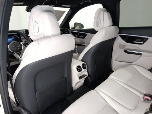 New 2026 Mercedes-Benz GLC 300 4MATIC image 16