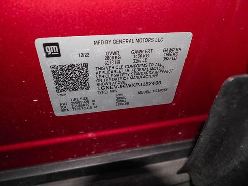 Used 2023 Chevrolet Traverse RS AWD/4WD image 42