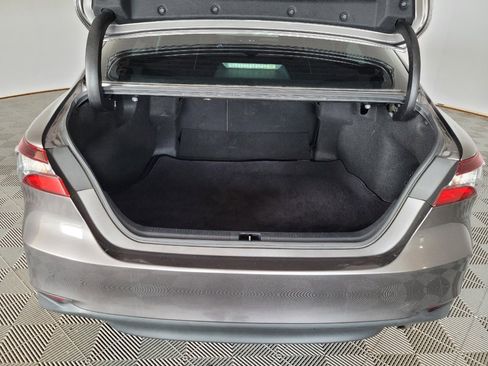 Used 2021 Toyota Camry LE FWD image 29