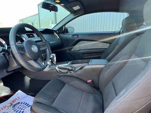 Used 2010 Ford Mustang Coupe image 9