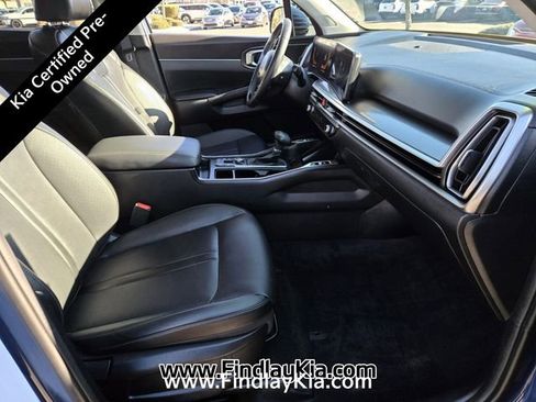 Certified 2025 Kia Sorento S w/ Panoramic Sunroof Package image 20