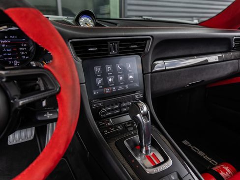 Certified 2019 Porsche 911 GT2 RS RWD image 56