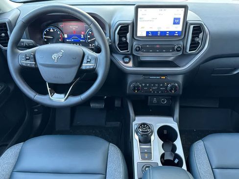 Used 2024 Ford Bronco Sport Outer Banks w/ Tech Package image 19