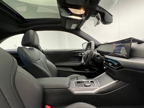 Used 2025 BMW 230i Coupe image 6