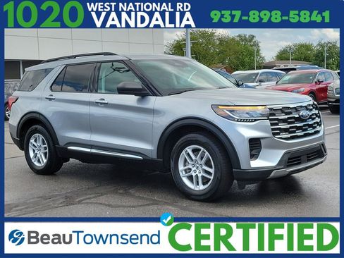 Certified 2025 Ford Explorer Active RWD image 1
