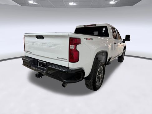 Used 2025 Chevrolet Silverado 2500 Custom w/ Custom Value Package AWD/4WD image 7