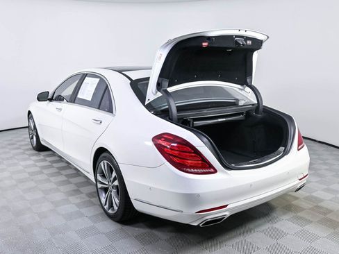 Used 2017 Mercedes-Benz S 550 Sedan w/ Premium Package image 32
