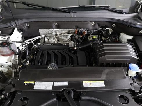 Used 2023 Volkswagen Atlas SE w/ Panoramic Sunroof Package AWD/4WD image 24