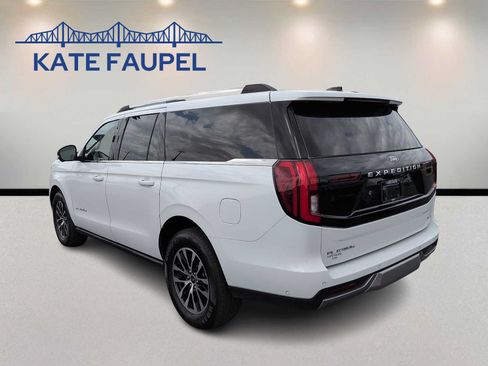 Used 2025 Ford Expedition Max Platinum AWD/4WD image 5