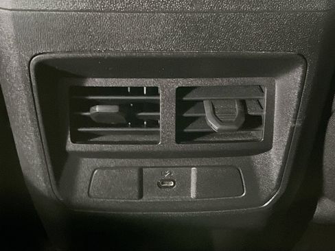 Used 2024 Chevrolet Colorado LT w/ LT Convenience Package II AWD/4WD image 24