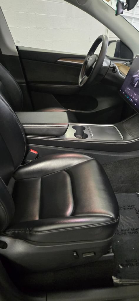 Used 2024 Tesla Model Y Long Range AWD/4WD image 9