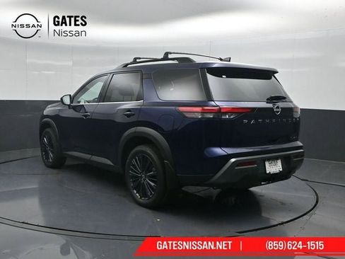 New 2026 Nissan Pathfinder SL w/ SL Premium Package AWD/4WD image 8