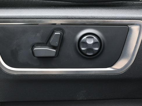 Used 2021 RAM 1500 Limited w/ Night Edition image 9