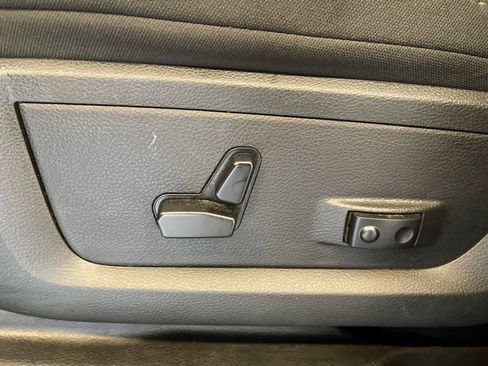 Used 2024 RAM 2500 Big Horn w/ Bed Utility Group image 20