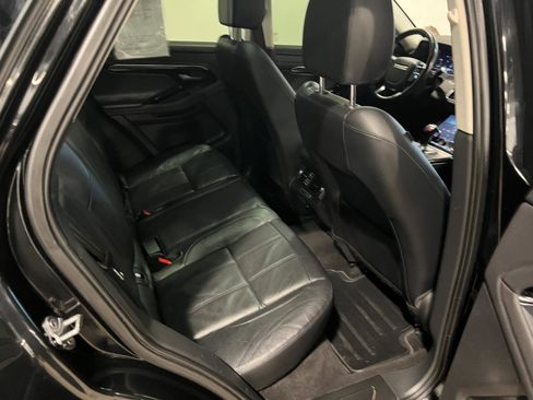 Used 2020 Land Rover Range Rover Evoque SE image 35