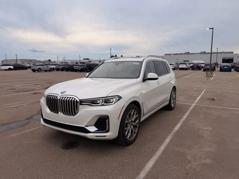 Used 2020 BMW X7 xDrive40i w/ Premium Package AWD/4WD image 2