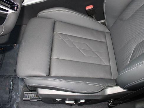 Certified 2025 BMW X3 xDrive30i w/ Premium Package image 14