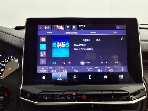 Used 2025 Jeep Compass Latitude w/ Altitude Special Edition image 18