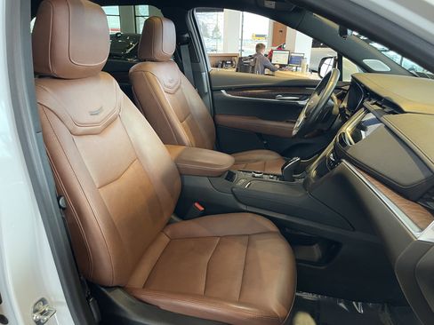 Certified 2024 Cadillac XT5 Premium Luxury w/ Technology Package image 23