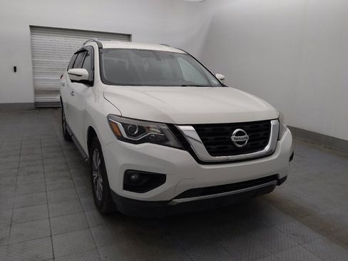 Used 2020 Nissan Pathfinder SL image 13