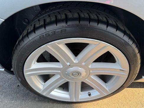 Used 2005 Chrysler Crossfire Limited RWD image 24