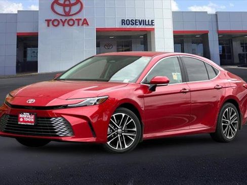 Certified 2025 Toyota Camry XLE AWD/4WD image 1