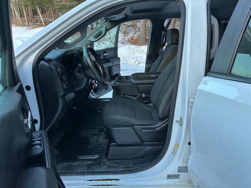 Used 2020 Chevrolet Silverado 1500 Custom Trail Boss w/ Custom Convenience Package image 8