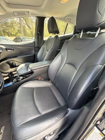 Used 2021 Toyota Prius Limited w/ Premium Convenience Package FWD image 15