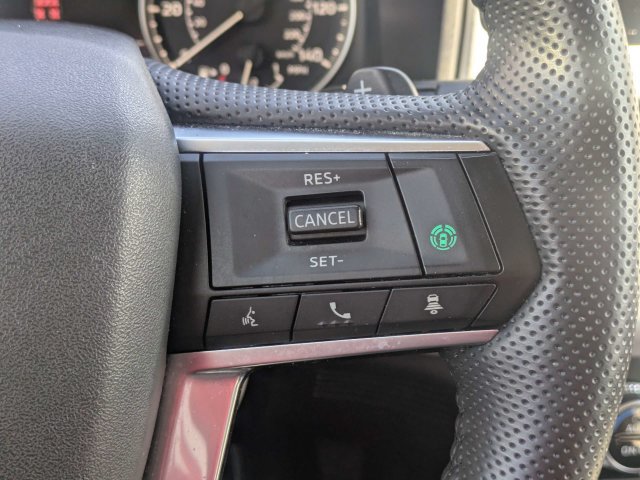 Used 2025 Mitsubishi Outlander SE FWD image 28