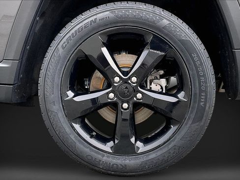 Used 2023 Jeep Grand Cherokee Altitude AWD/4WD image 35