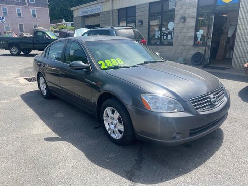 Used 2005 Nissan Altima 2.5 S FWD image 1