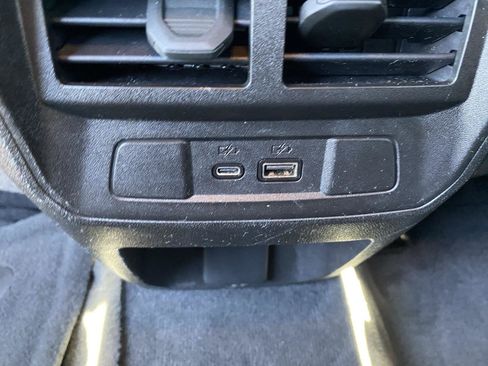 Used 2023 GMC Canyon Denali AWD/4WD image 8