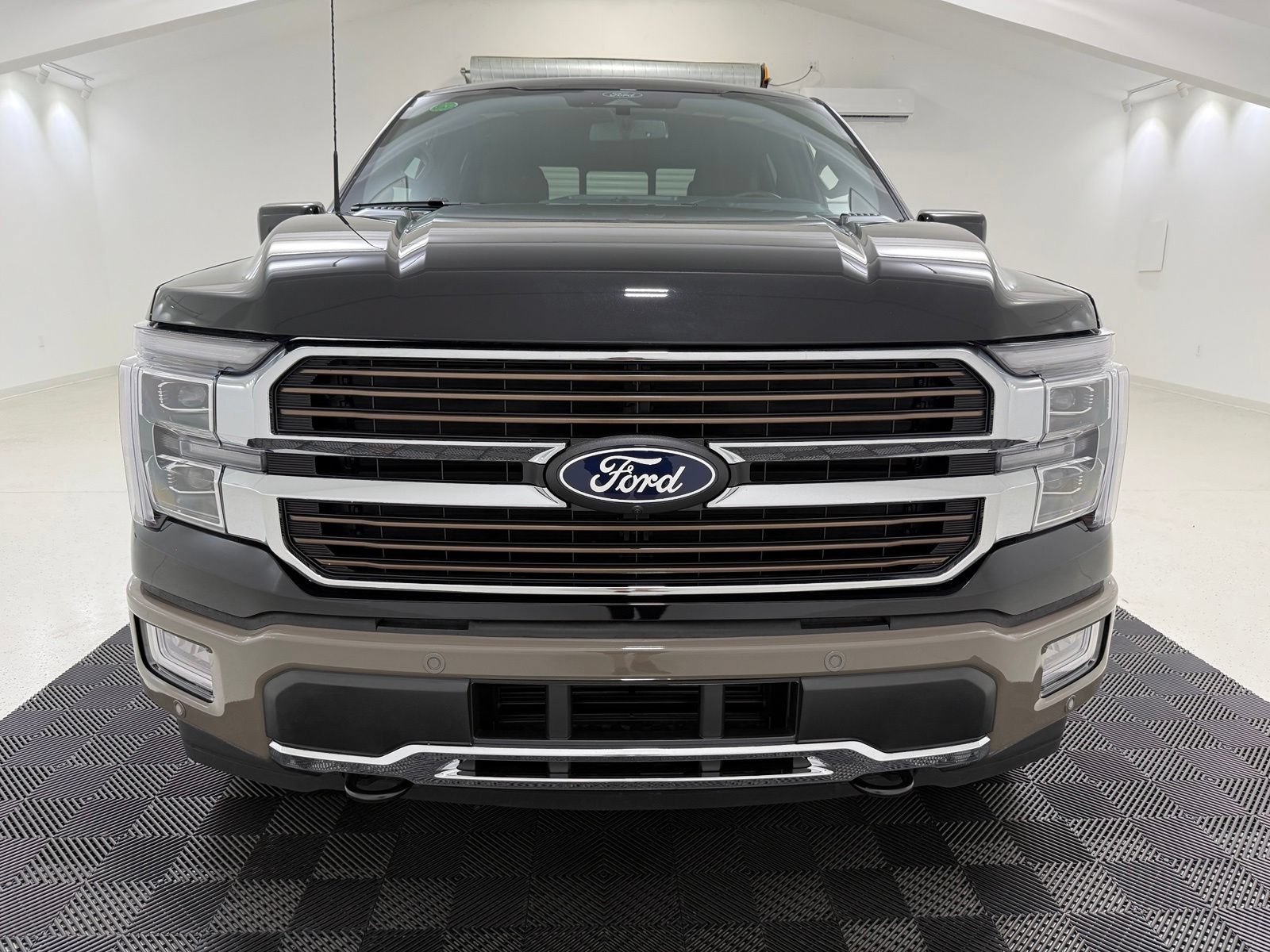 New 2026 Ford F150 King Ranch w/ Equipment Group 601A High AWD/4WD image 2