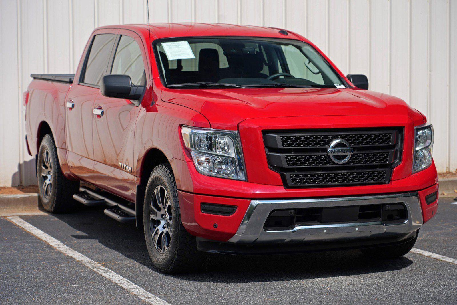 Used 2021 Nissan Titan SV w/ SV Convenience Package RWD image 46